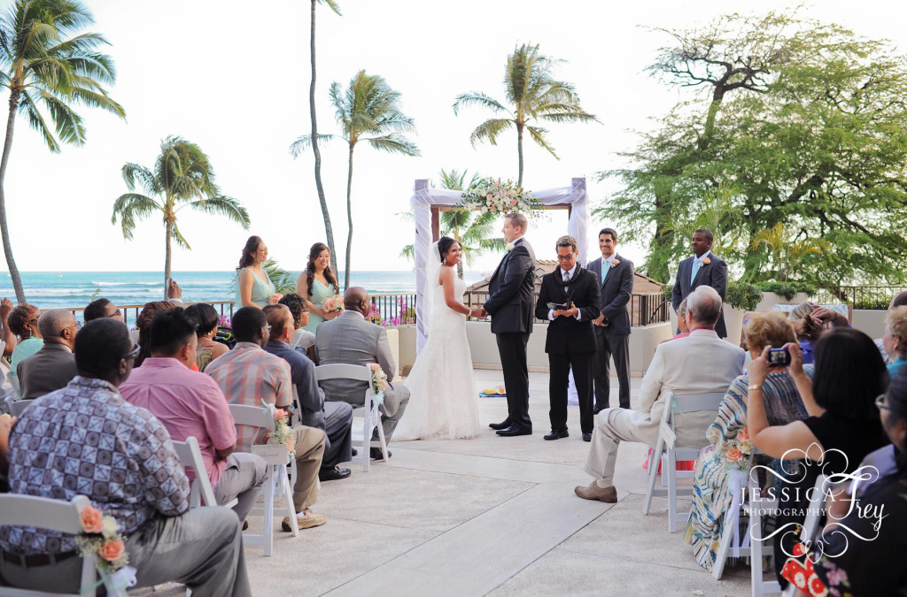 Jessica Frey Photography, destination wedding photographer, Austin wedding photographer, Hawaii wedding, Hawaii wedding photographer, Honolulu waikiki wedding, halukelani wedding