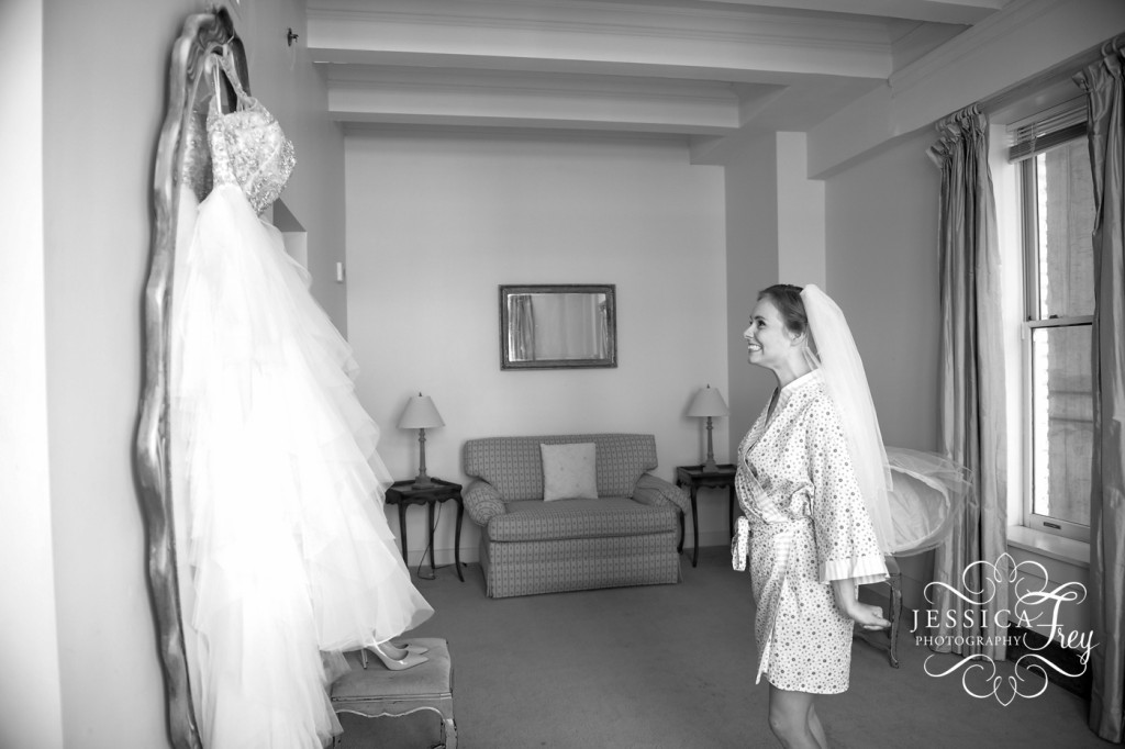 Jessica Frey Photography, Austin wedding photographer, Louisville wedding, pink orange green wedding, Henry Clay Wedding, aaron and angela wedding