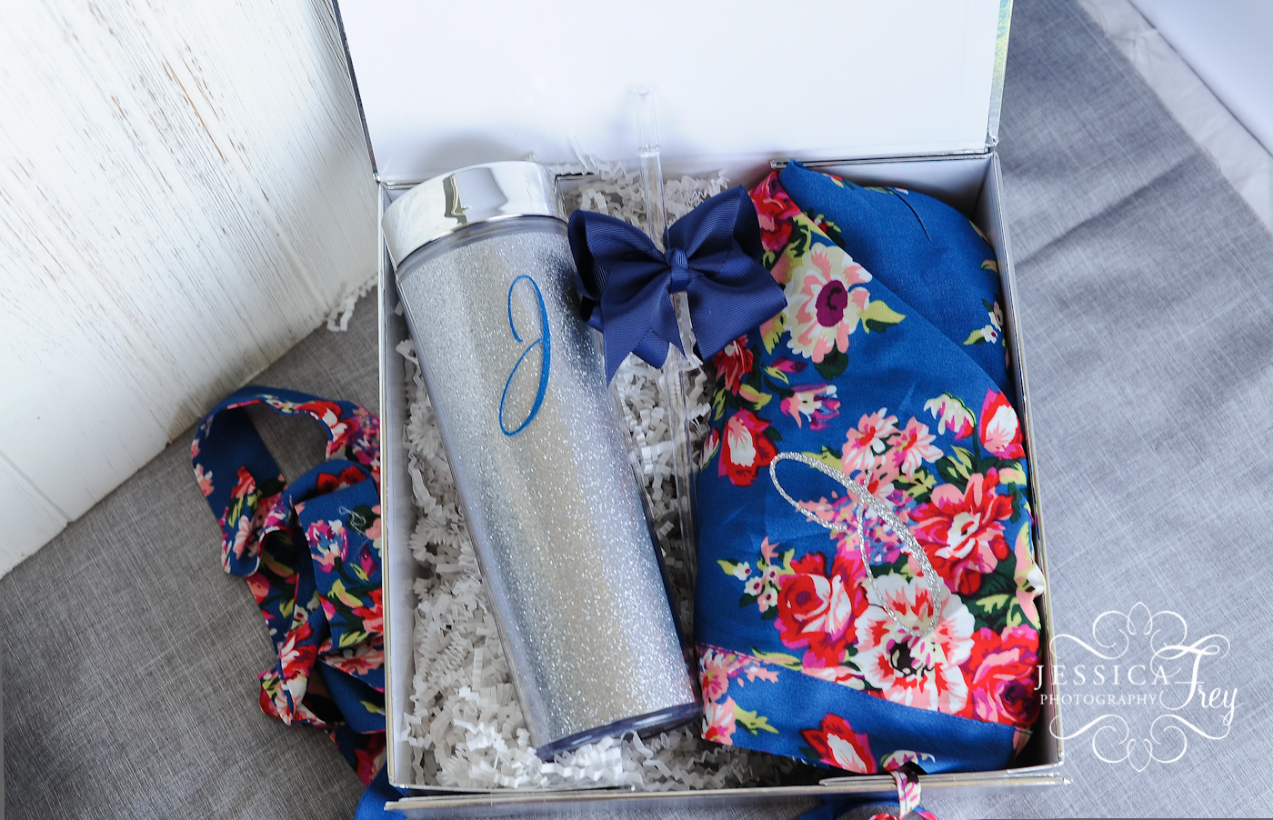bridesmaid gift ideas, bridesmaid robes, awesome bridesmaid gift box idea